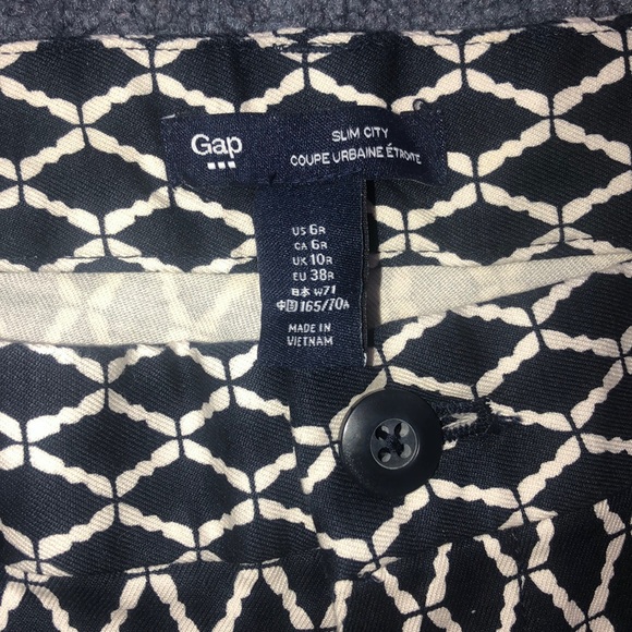 Capris - Picture 4 of 4